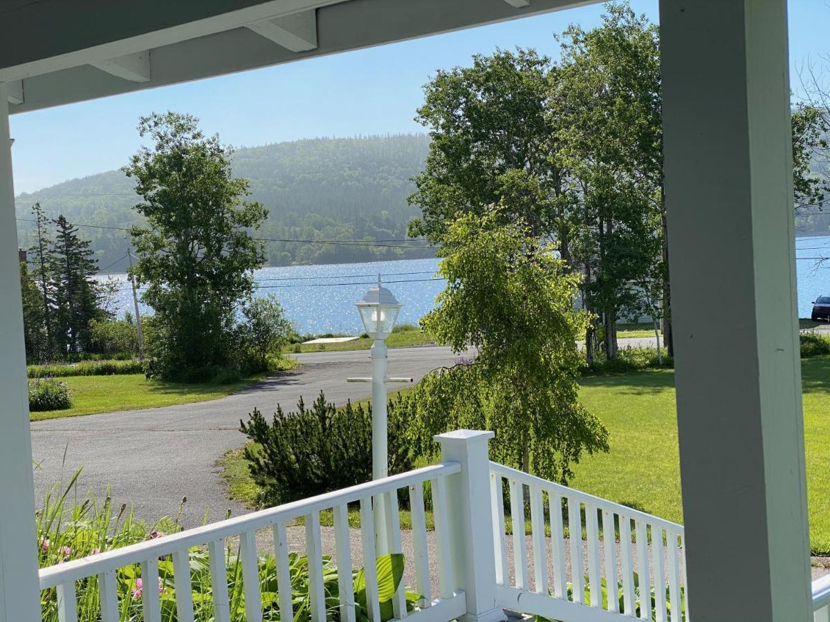 Broadwater Inn & Cottages Baddeck Inlet Exteriör bild
