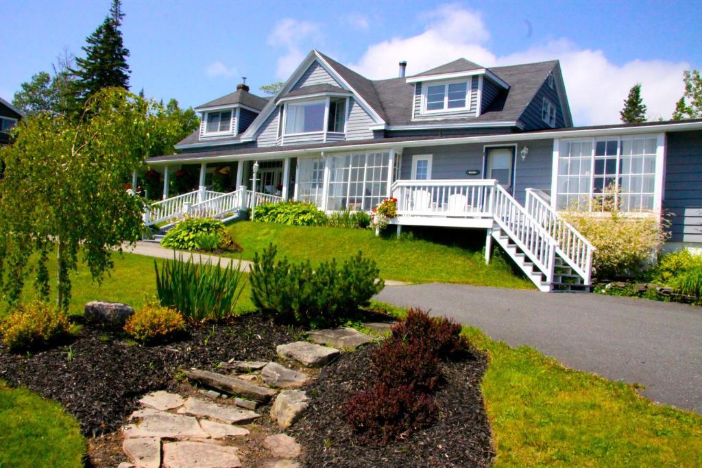 Broadwater Inn & Cottages Baddeck Inlet Exteriör bild